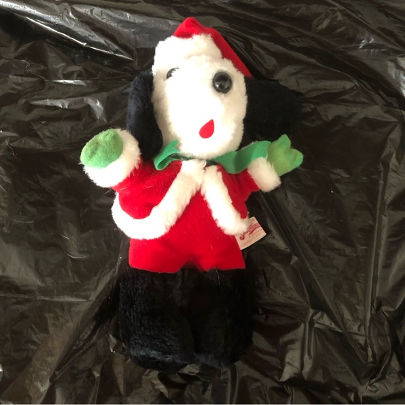 Christmas Santa Snoopy - How cute would this be sitting in your holiday display - Picture 10 of 16
